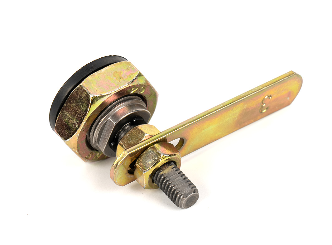 Triangellåsenhet för golvdörr